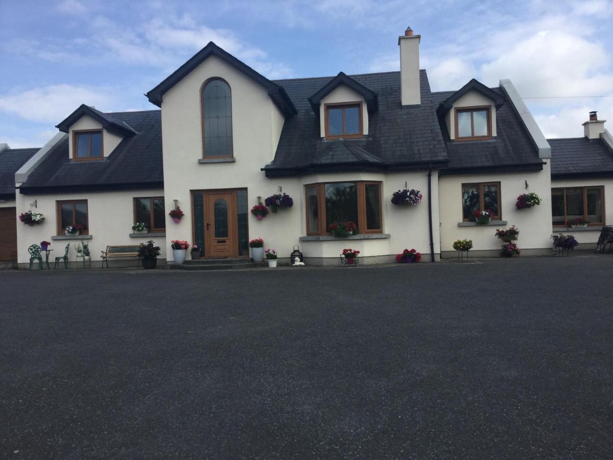 The Crossroads B&B New Ross Exterior photo
